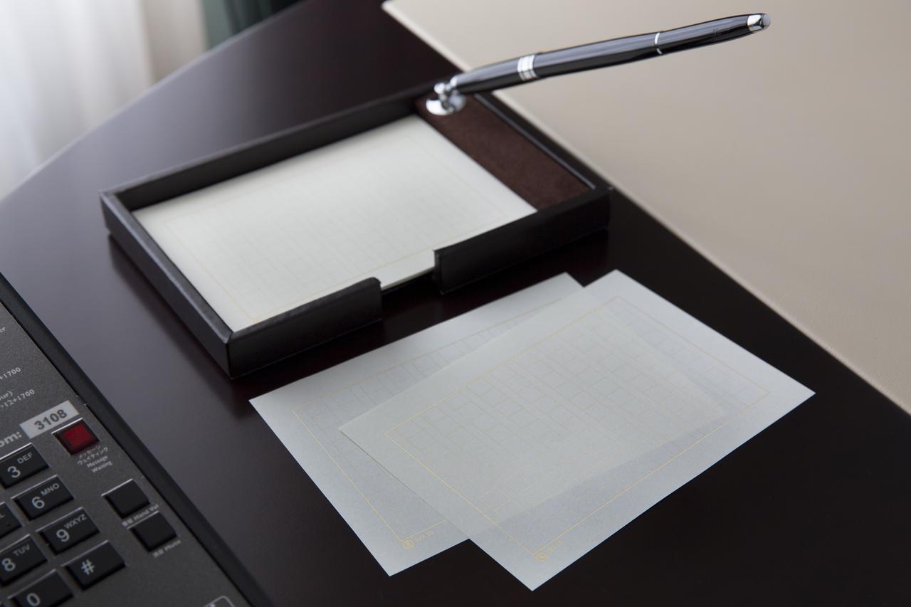 The Tokyo Station Hotel Exterior foto A pen and a letter tray